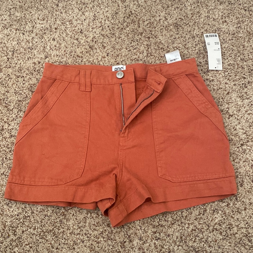Urban Outfitters, Size 28 shorts